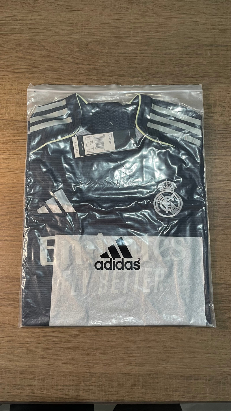 [PRONTA ENTREGA] Camisa do Real Madrid 2025/26 Away Masculina – Versão Jogador