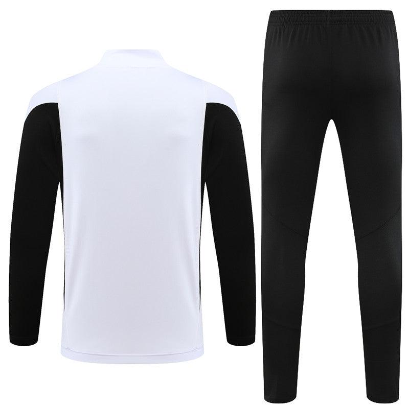 Conjunto do Bayern de Munique 2023/24 Masculino Adidas - Branco