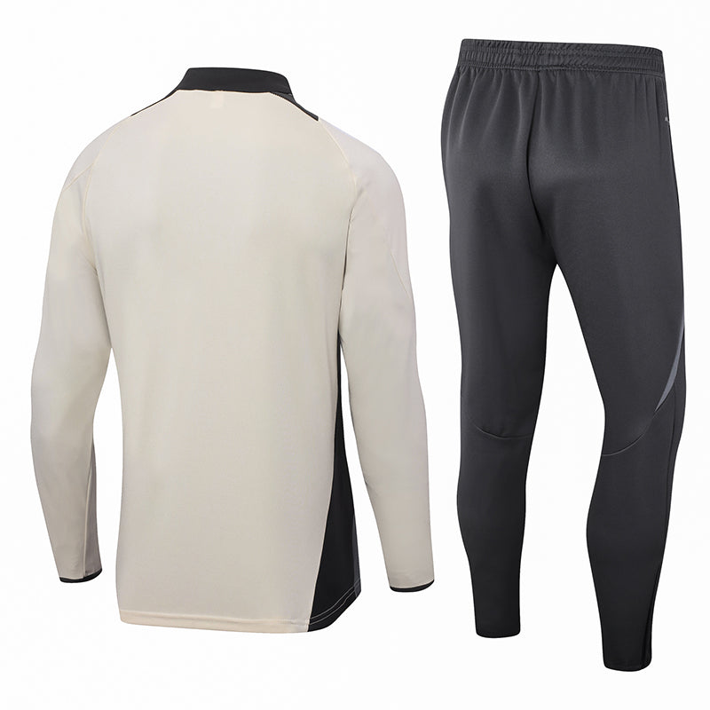 Conjunto do Real Madrid 2024/25 Masculino Adidas - Bege